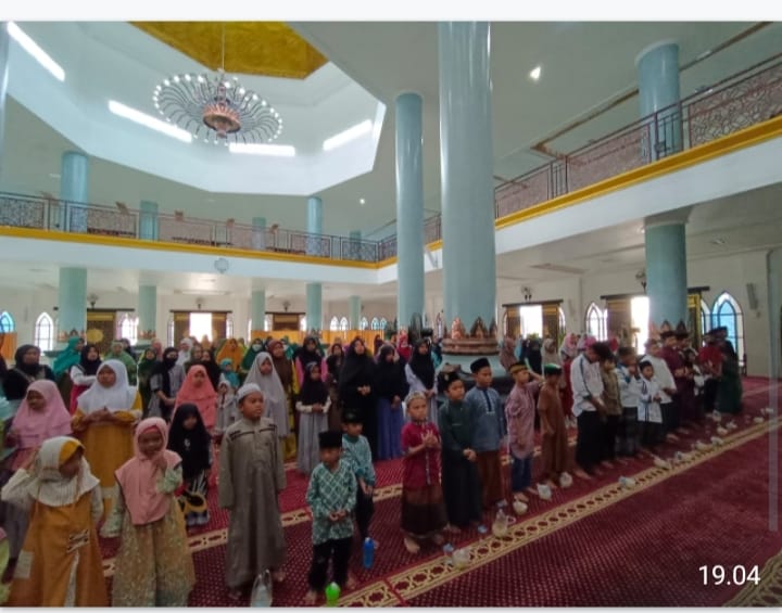 Peduli Umat Muslimat NU Santuni 200 Anak Yatim & Dhuafa